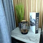 Marble Coast Apartment *